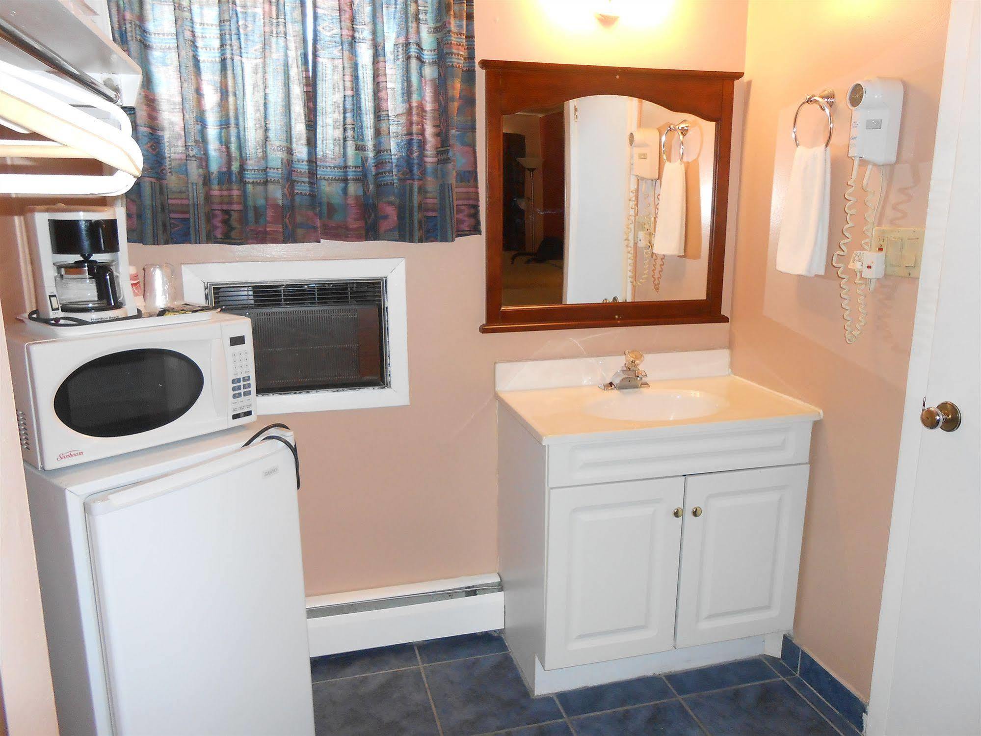 Aquarius Motel Perth Bagian luar foto